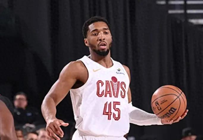 体育赛事-屠杀！骑士124-91快船，谁是本场比赛的功臣，数据不会说谎！