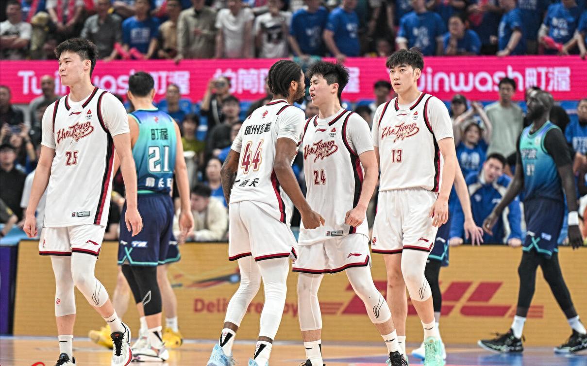 8868体育-比郭艾伦晚退役！MVP后卫将续约，新合同两年起步，不当球队老大